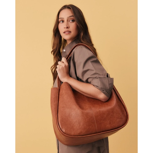 Capri Tote- Tan Pebble