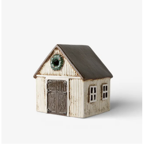 Nordgard Stable with Wreath Tea Light House