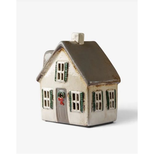 Nordgard Villa with Bow Wreath
