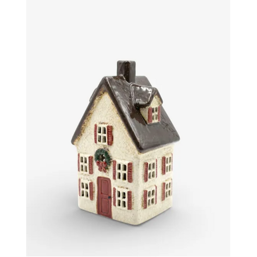 Nordgard Tall Villa with Bow Wreath